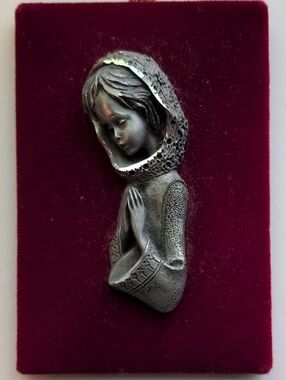 Praying Girl Wall Plaque in Pewter Made In France